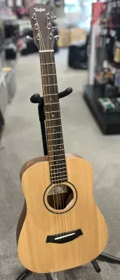 Taylor Guitars - BT1 Baby Taylor Sitka Spruce/Layered Walnut Acoustic Guitar with Gigbag